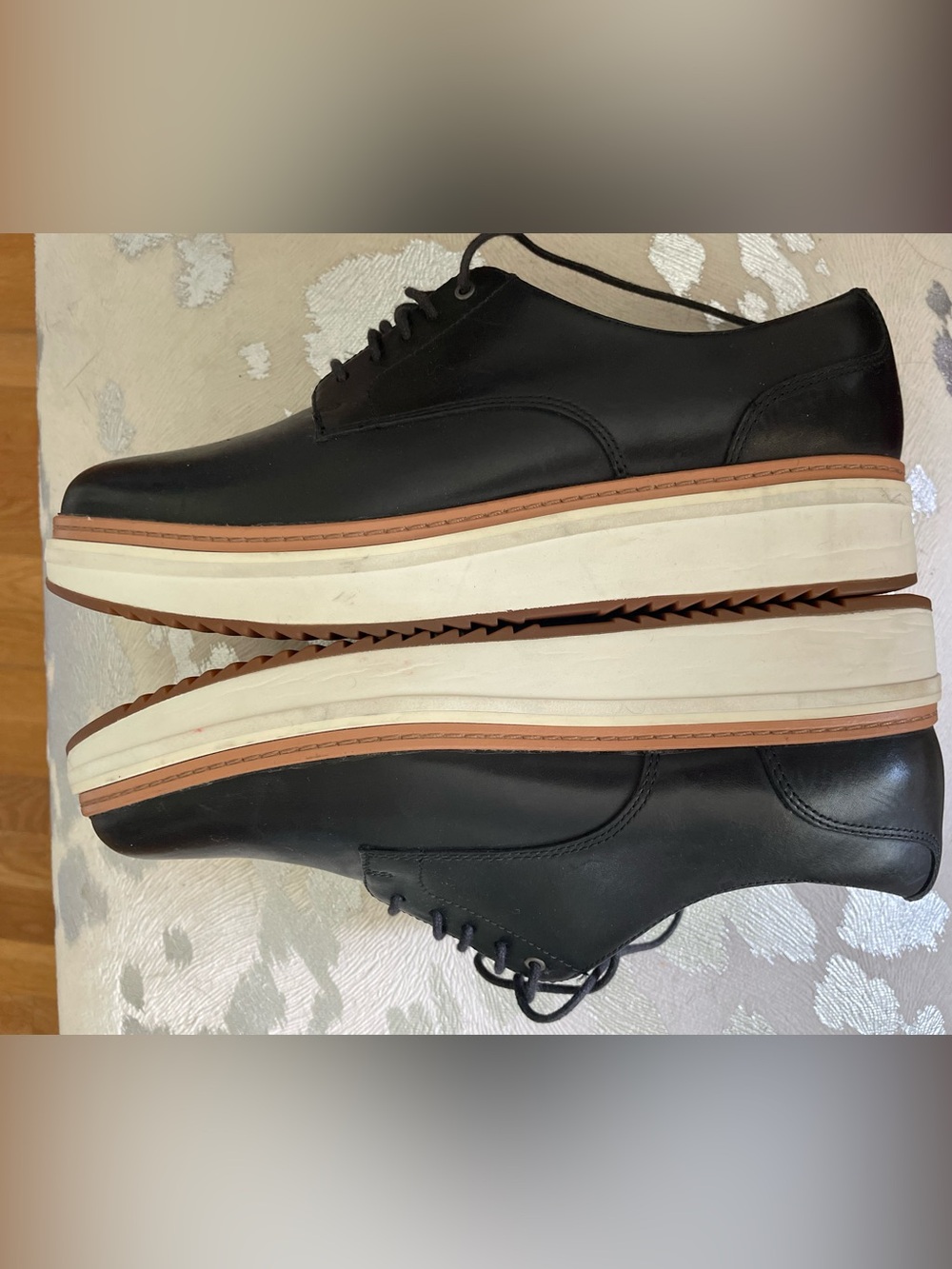Clark’s lace up women’s size 9.5